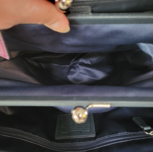 Coach Laura Spectator Violet/Navy/Plum Pebbled Leather purse - Picture 11 of 12